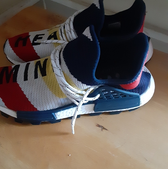 Adidas - Picture 2 of 6